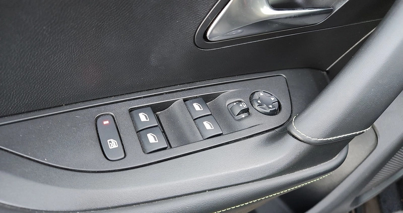 Peugeot 2008 cena 89900 przebieg: 38737, rok produkcji 2020 z Piekary Śląskie małe 326